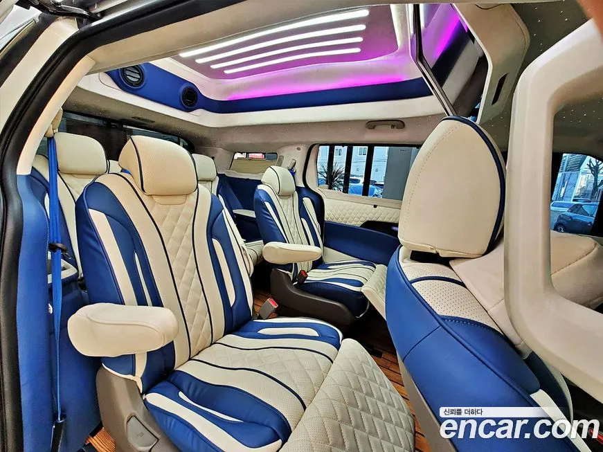 Kia Carnival — фото 10