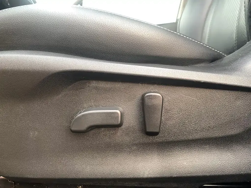 Subaru Forester — фото 9