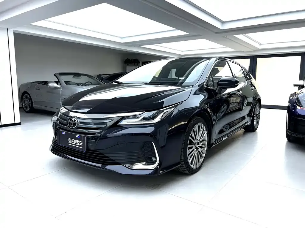 Toyota Allion — фото 1