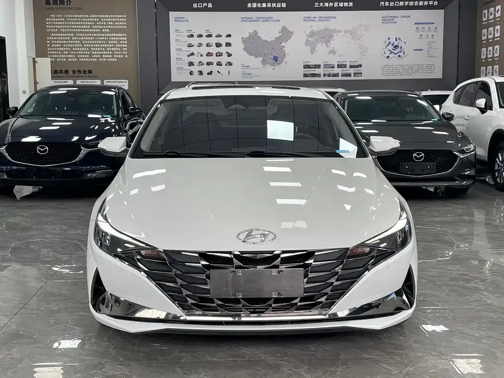 Hyundai Elantra — фото 4