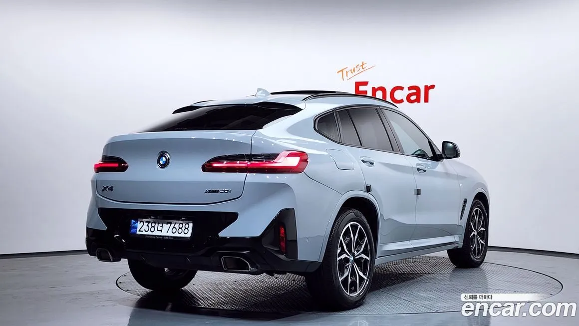 BMW X4 — фото 4