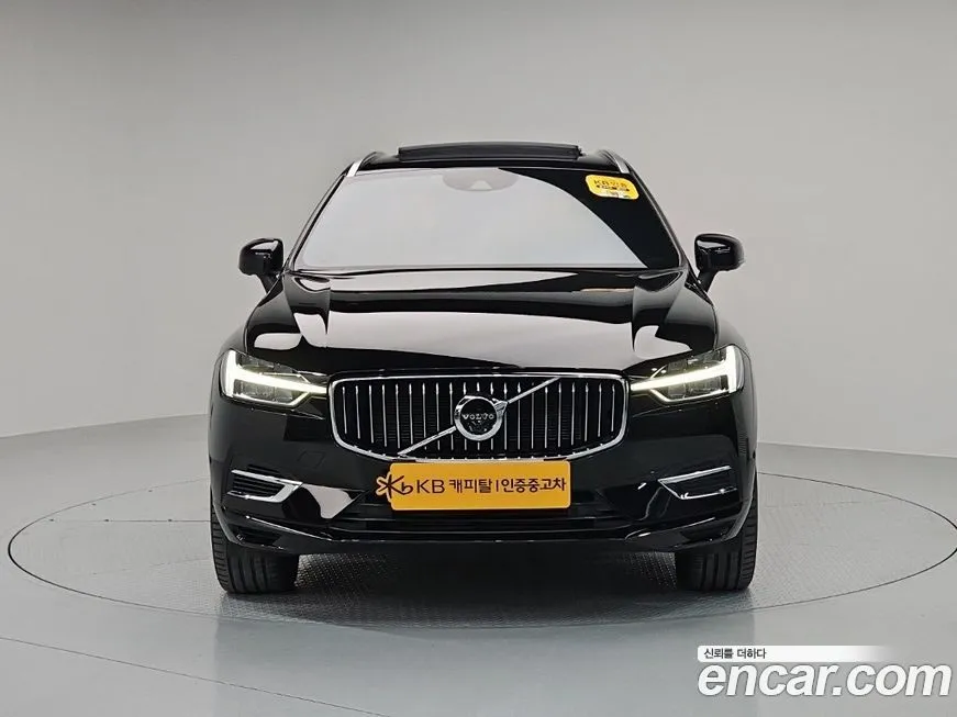 Volvo XC60 — фото 1