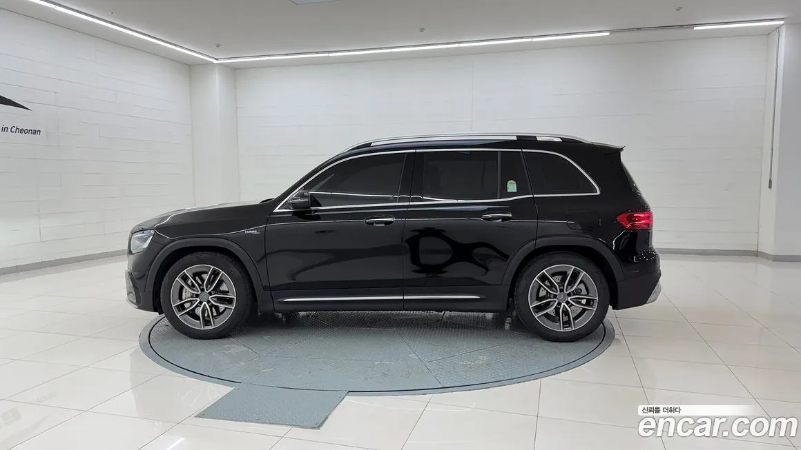Mercedes-Benz GLB-Class — фото 4