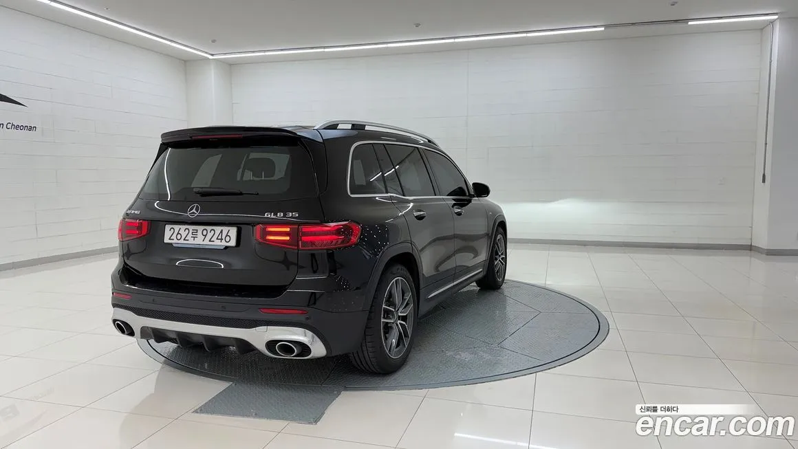 Mercedes-Benz GLB-Class — фото 10