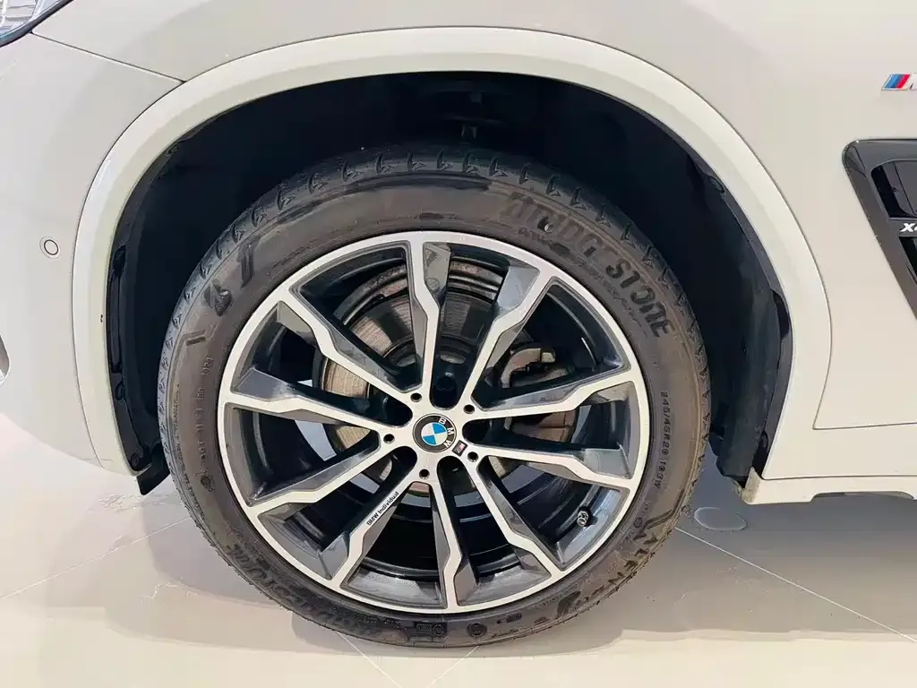 BMW X4 — фото 4