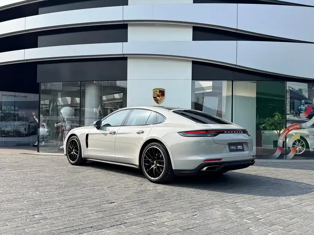 Porsche Panamera — фото 9
