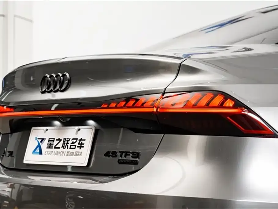 Audi A7L — фото 4
