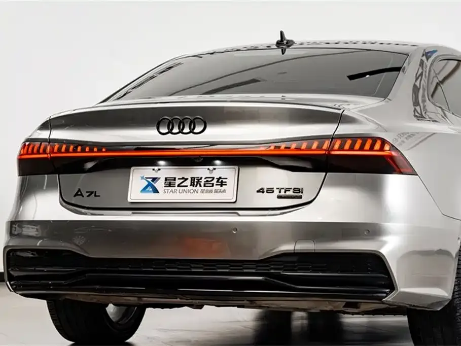 Audi A7L — фото 7