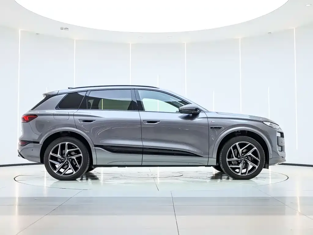 Audi Q6L e-tron — фото 8