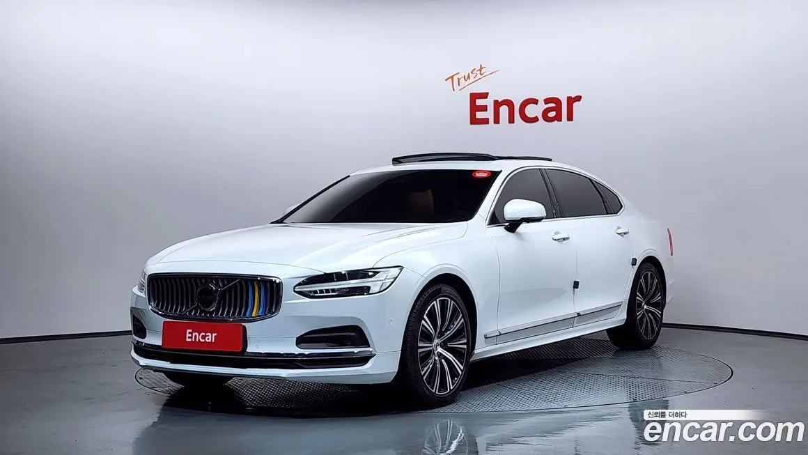 Volvo S90 — фото 1