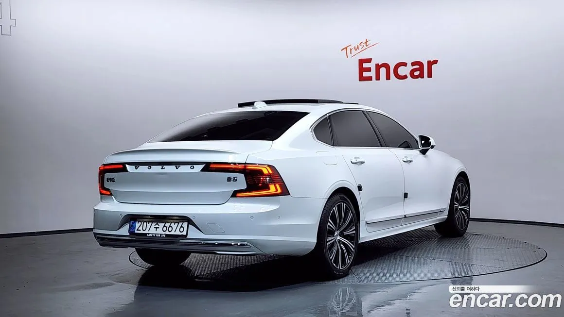 Volvo S90 — фото 4