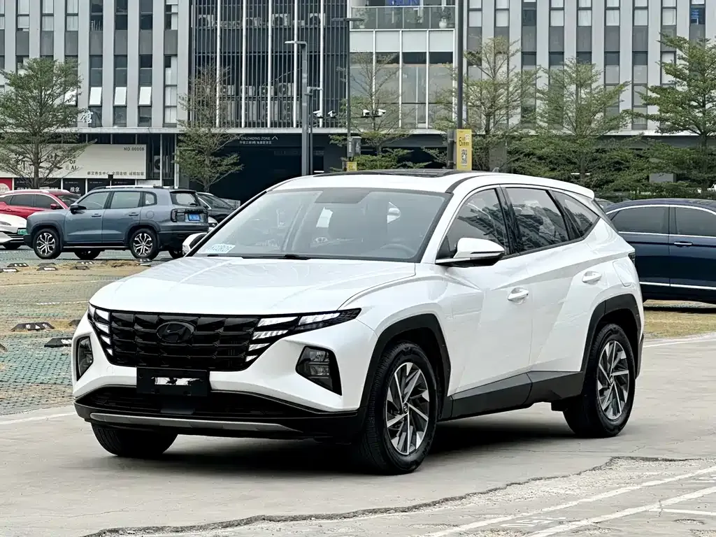 Hyundai Tucson — фото 1