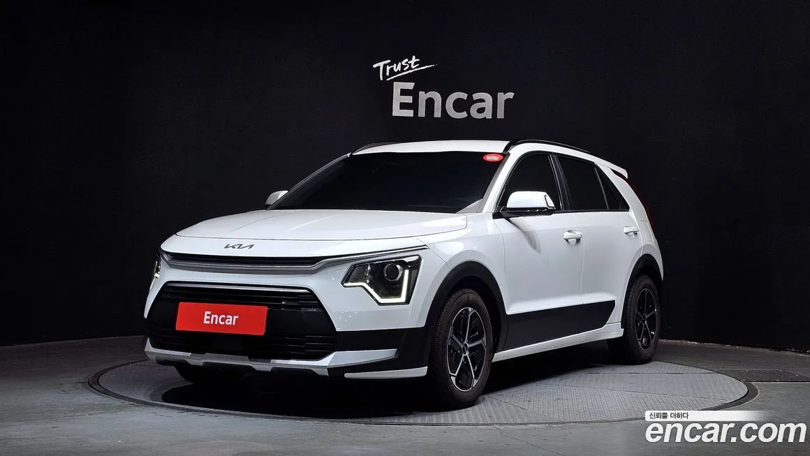 Kia Niro — фото 1