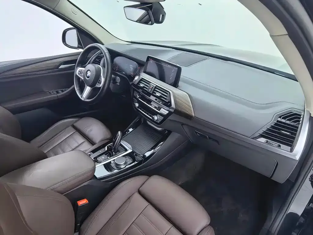 BMW X3 — фото 9