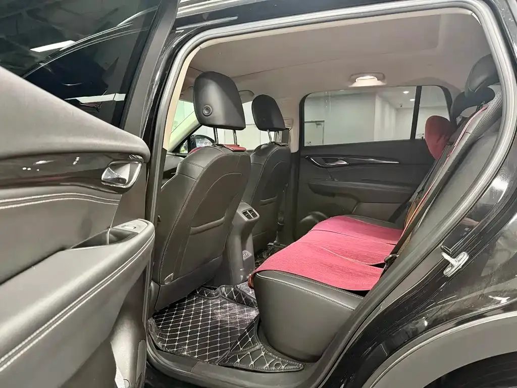 Buick Envision Plus — фото 9