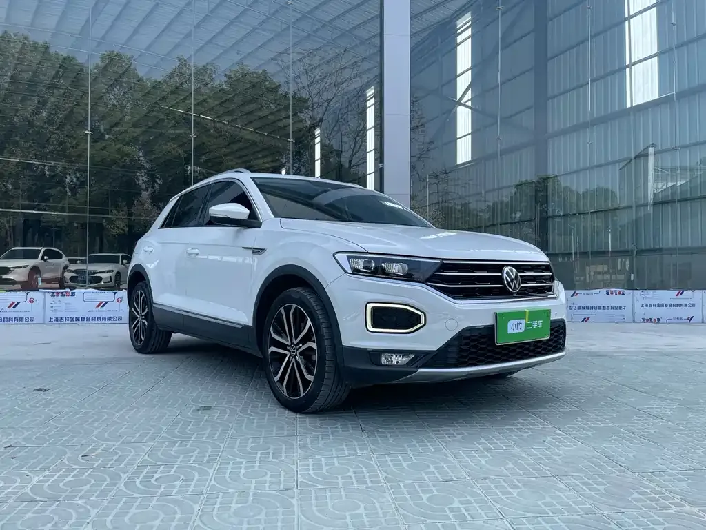 Volkswagen T-Roc — фото 5