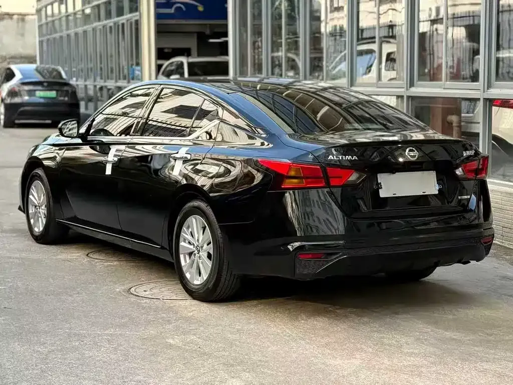 Nissan Teana — фото 6