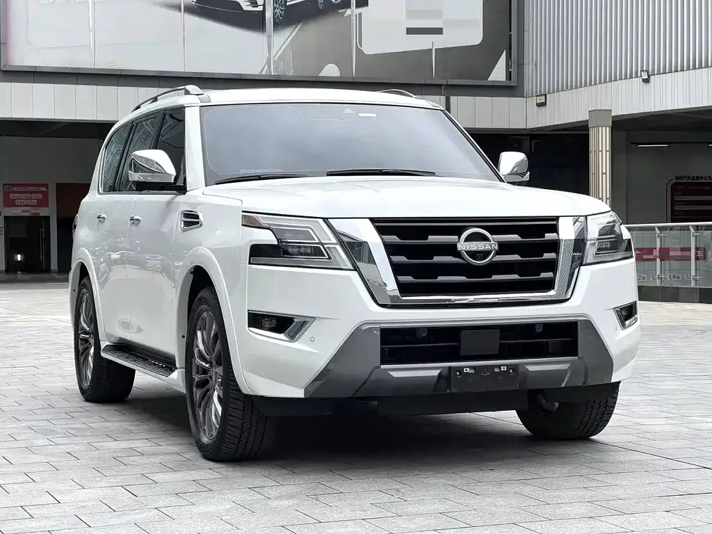 Nissan Patrol — фото 7