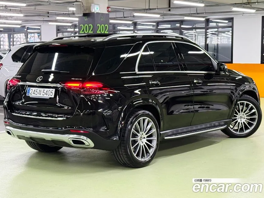 Mercedes-Benz GLE-Class — фото 7