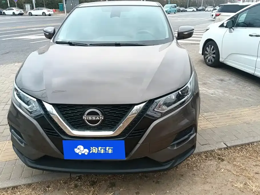 Nissan Qashqai — фото 7
