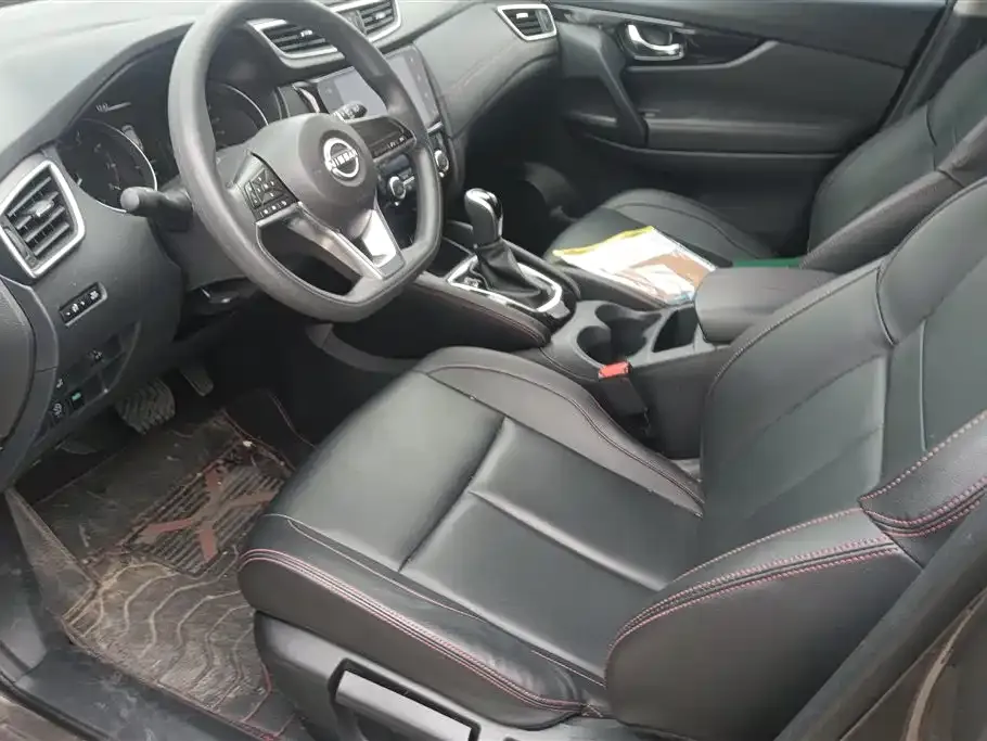 Nissan Qashqai — фото 10