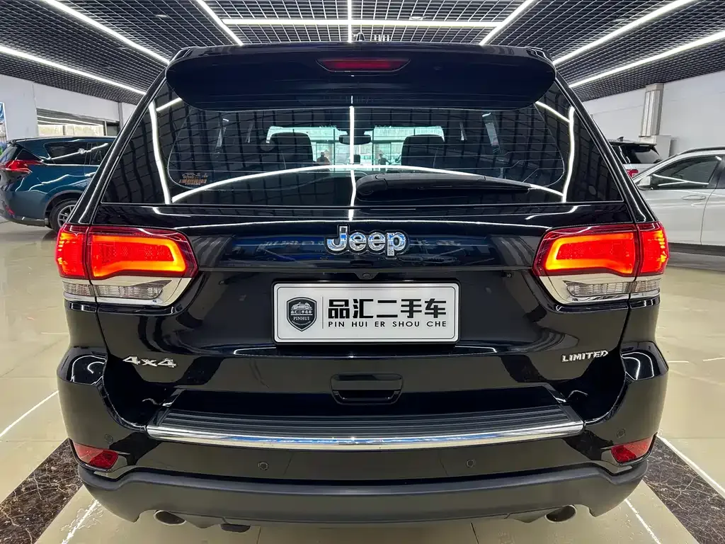 Jeep Grand Cherokee (Import) — фото 4