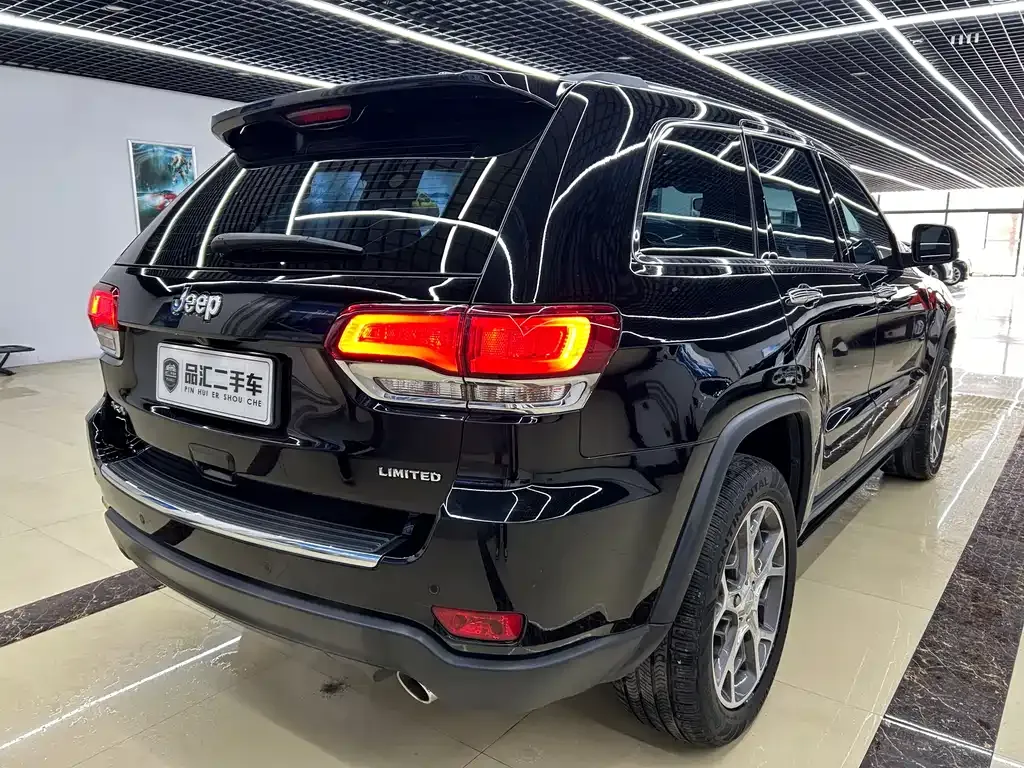 Jeep Grand Cherokee (Import) — фото 6