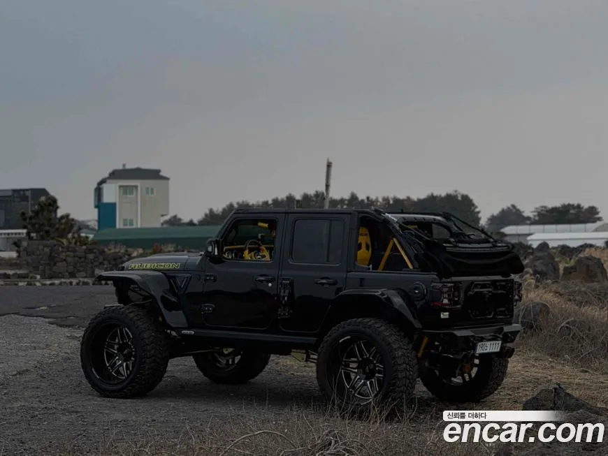 Jeep Wrangler — фото 6
