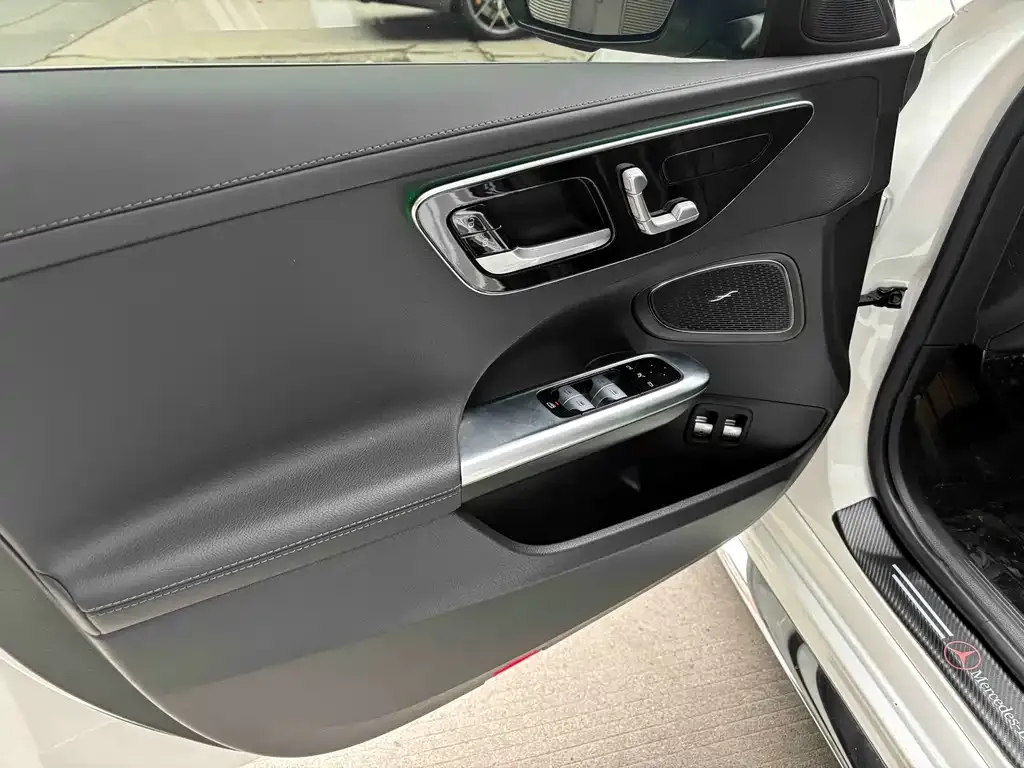 Mercedes-Benz C-Class New Energy — фото 3