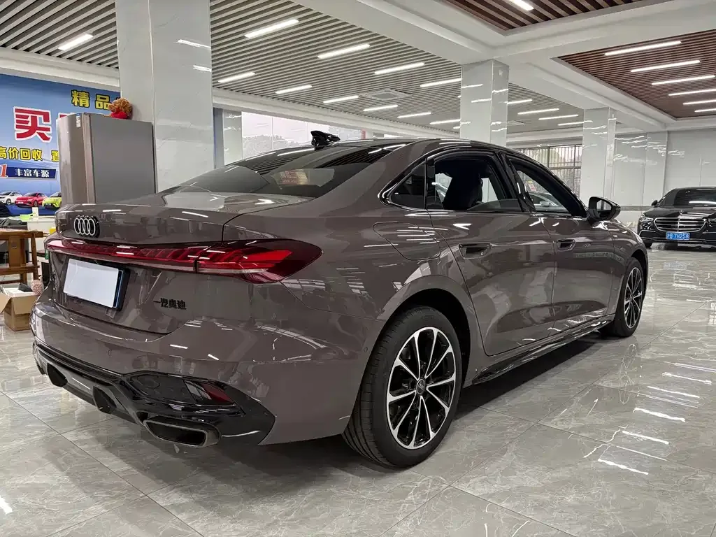 Audi A5L — фото 9