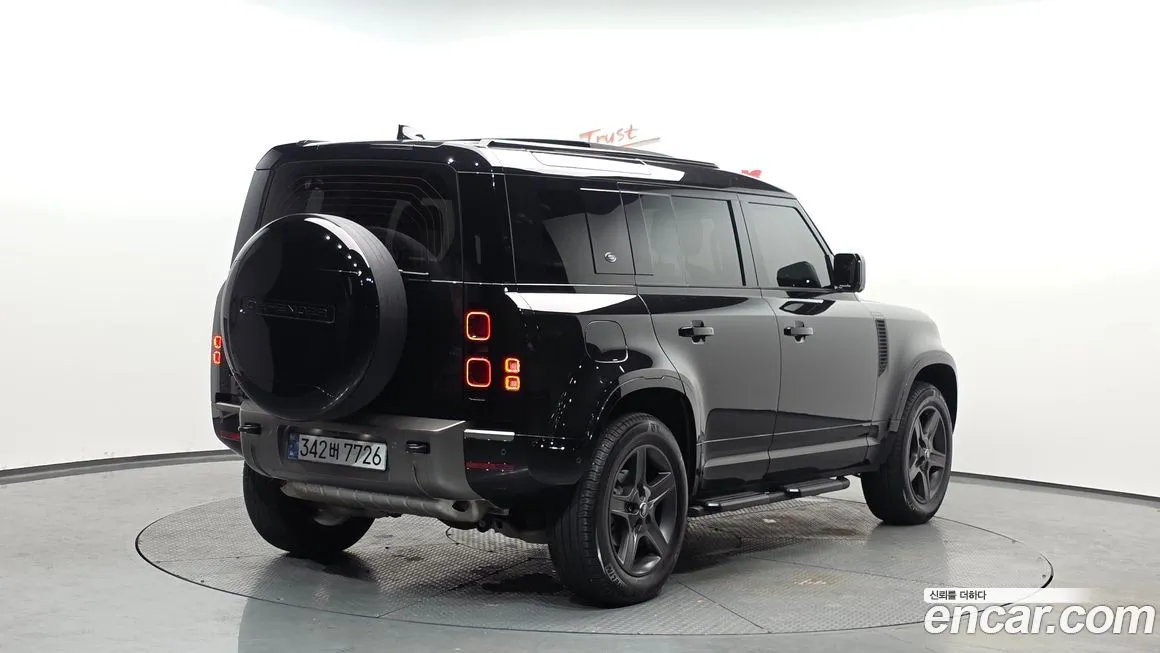 Land Rover Defender — фото 5