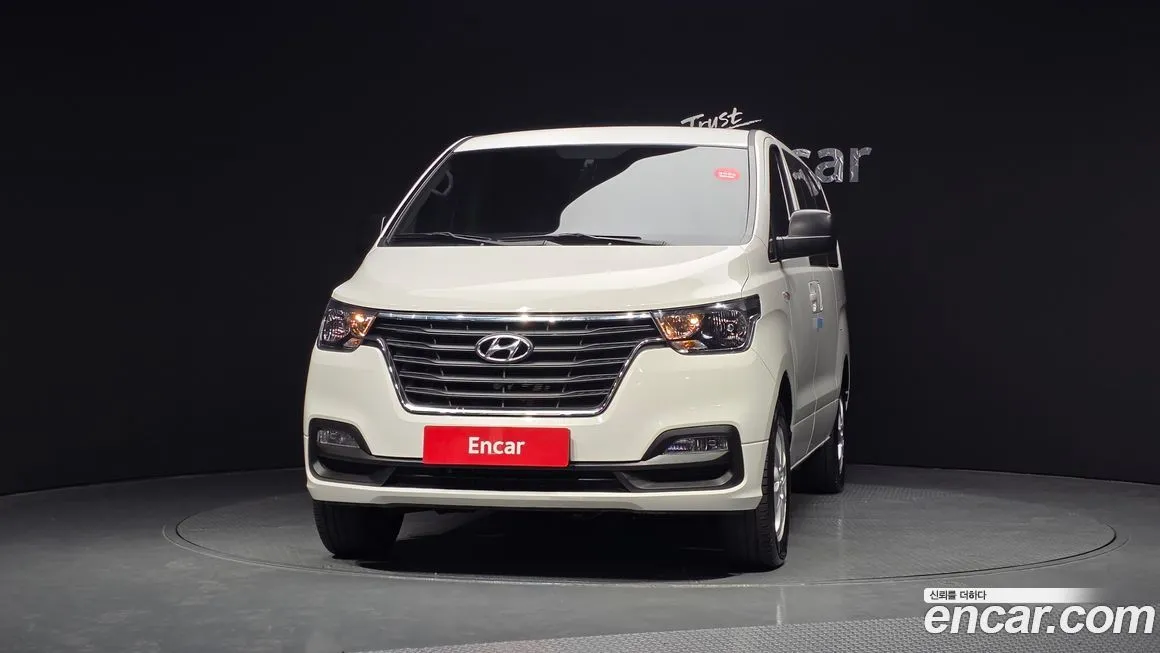 Hyundai Starex — фото 7