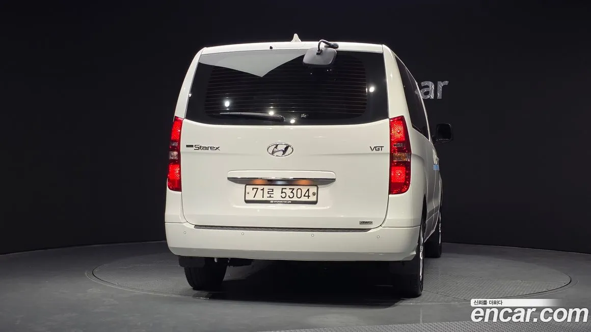 Hyundai Starex — фото 2