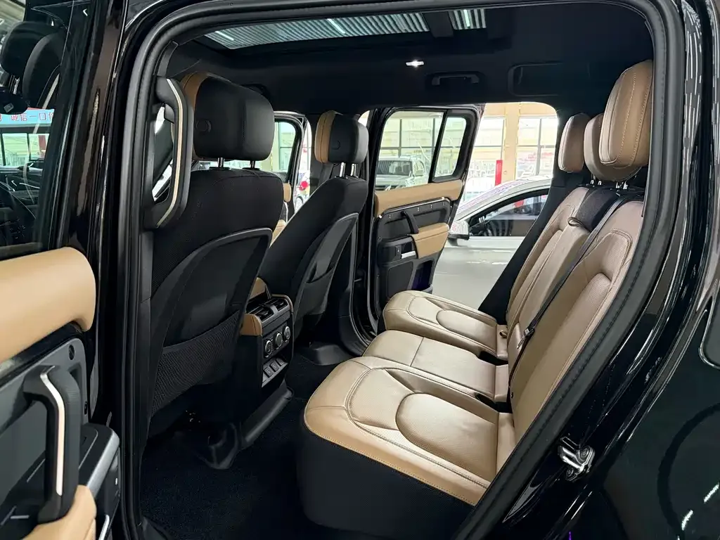 Land Rover Defender — фото 3