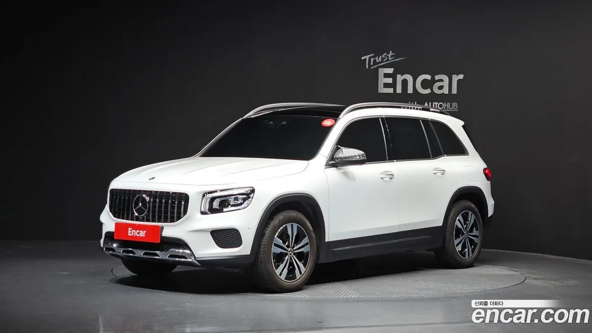 Mercedes-Benz GLB-Class — фото 1