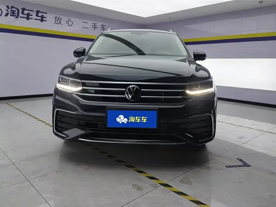 Volkswagen Tiguan L — фото 5