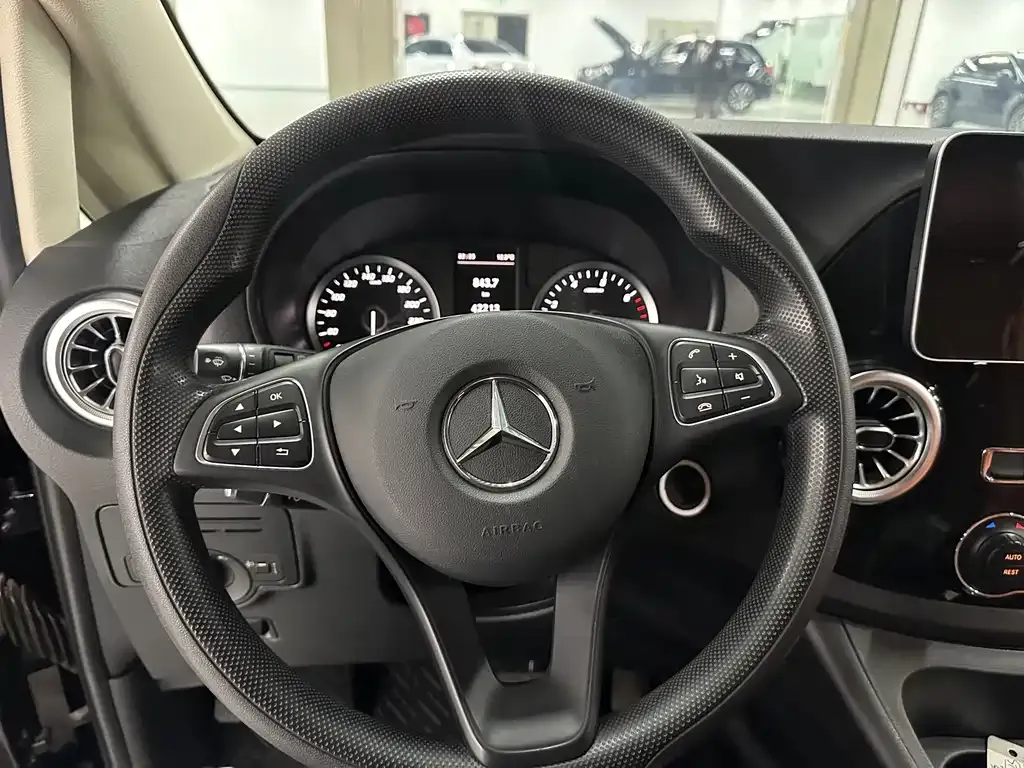 Mercedes-Benz Vito — фото 7