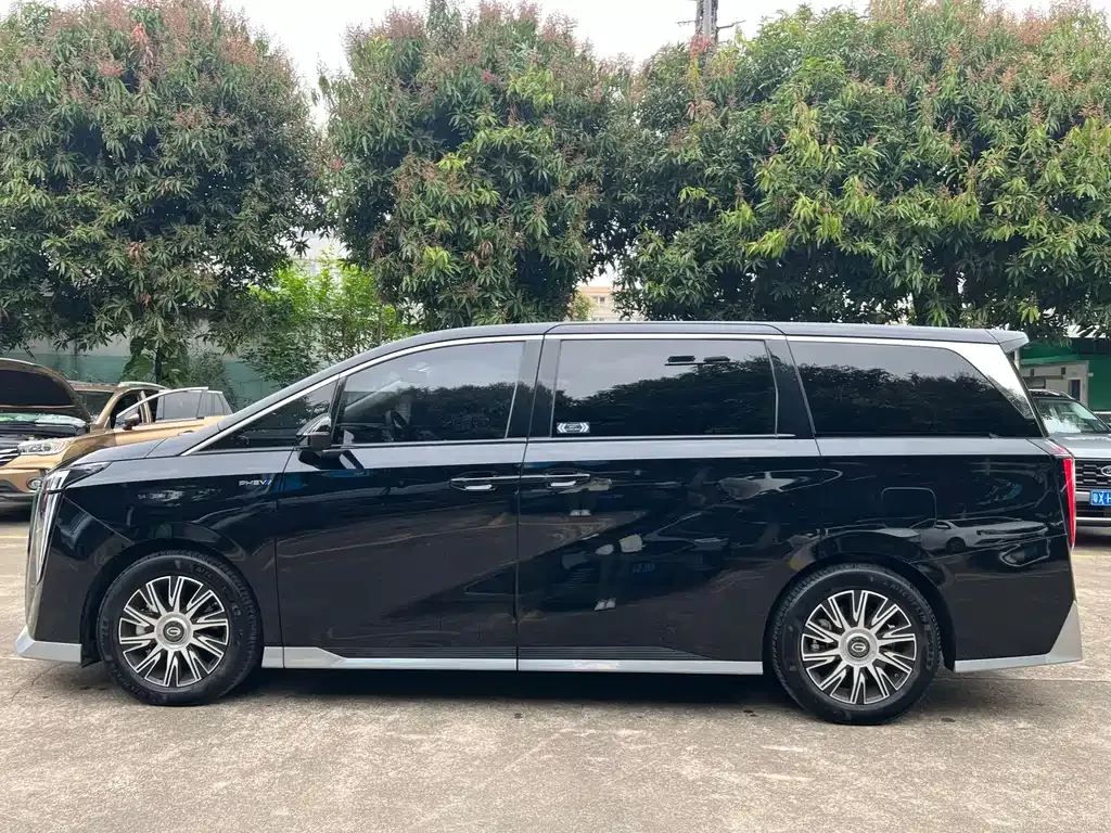 GAC Motor Trumpchi E9 — фото 4