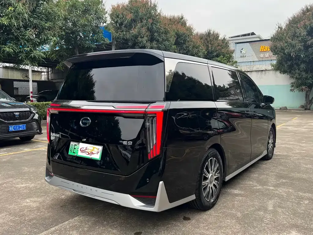 GAC Motor Trumpchi E9 — фото 10