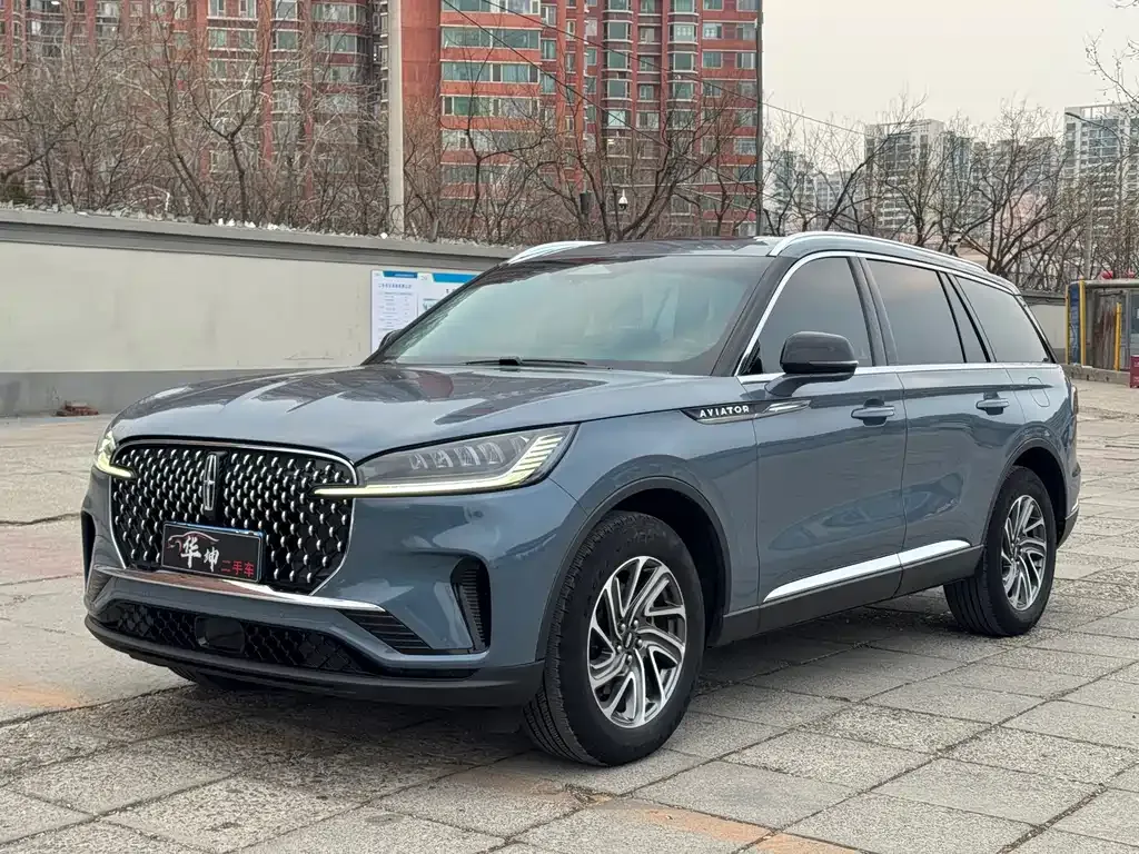Lincoln Aviator — фото 1