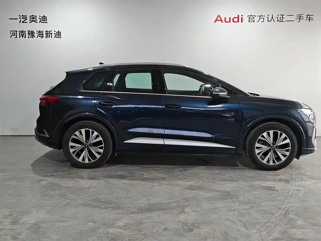 Audi Q4 e-tron — фото 4