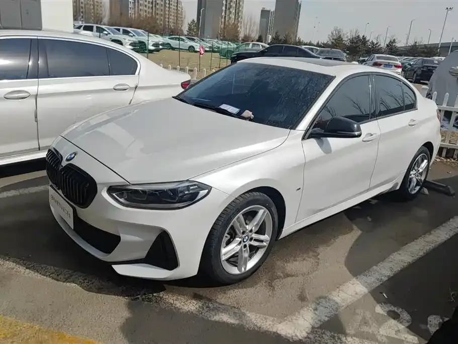 BMW 1 Series — фото 1