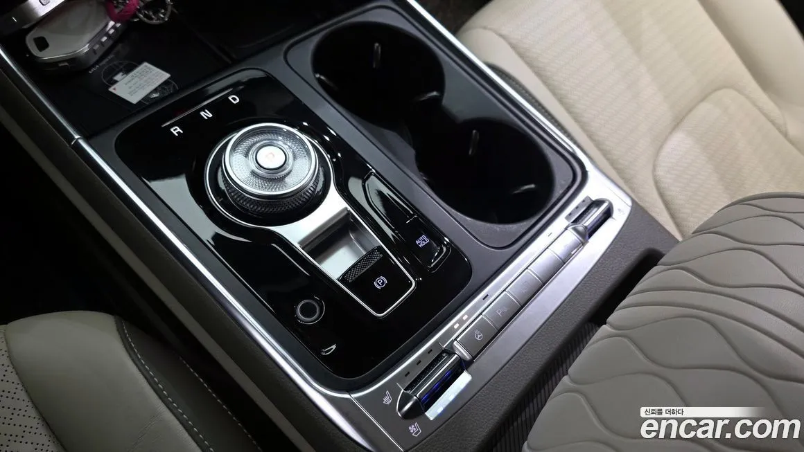 Kia Carnival — фото 10