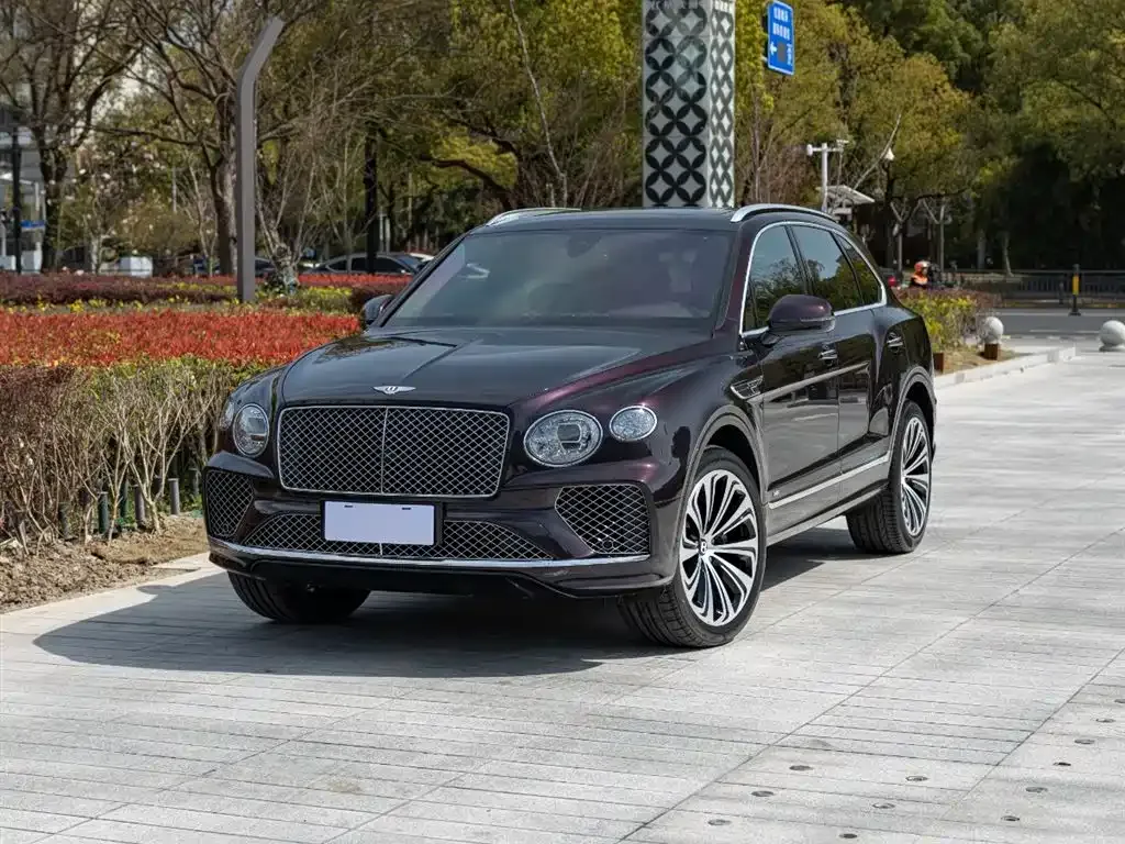 Bentley Bentayga — фото 1