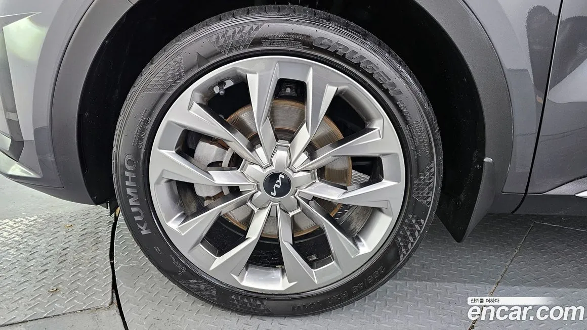 Kia Sorento — фото 8