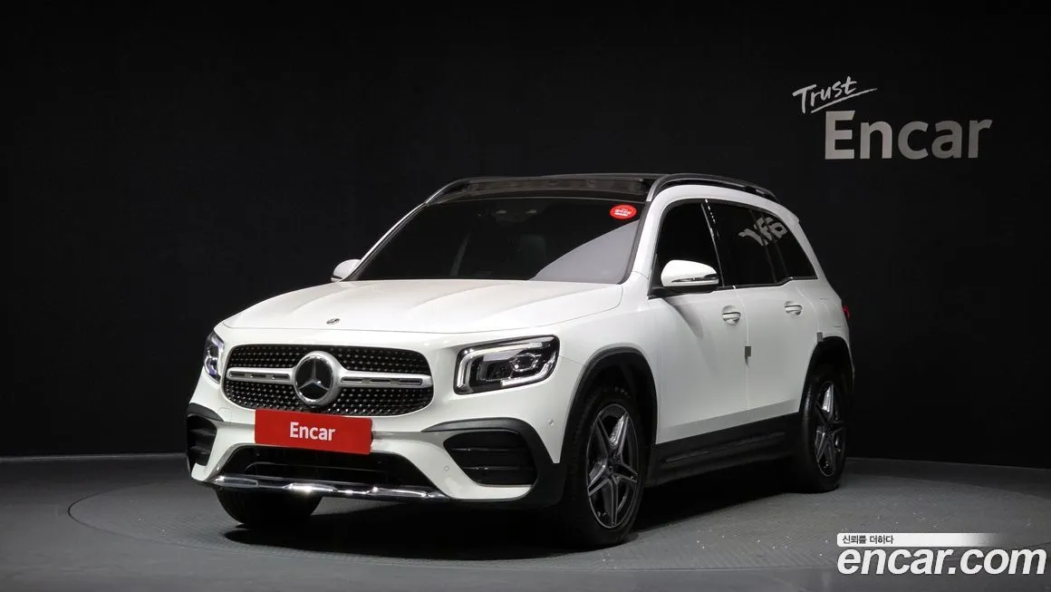 Mercedes-Benz GLB-Class — фото 1