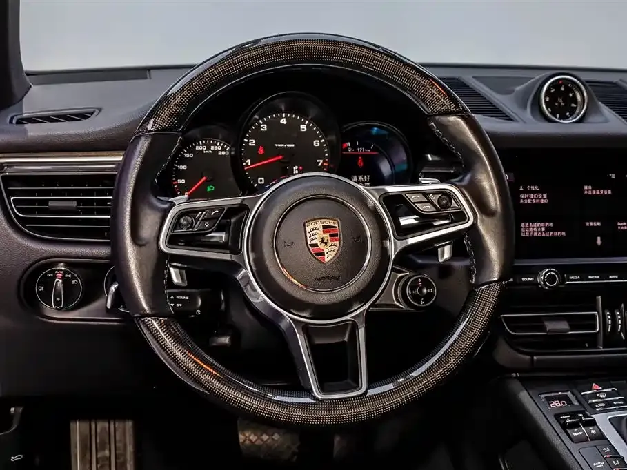Porsche Macan — фото 6