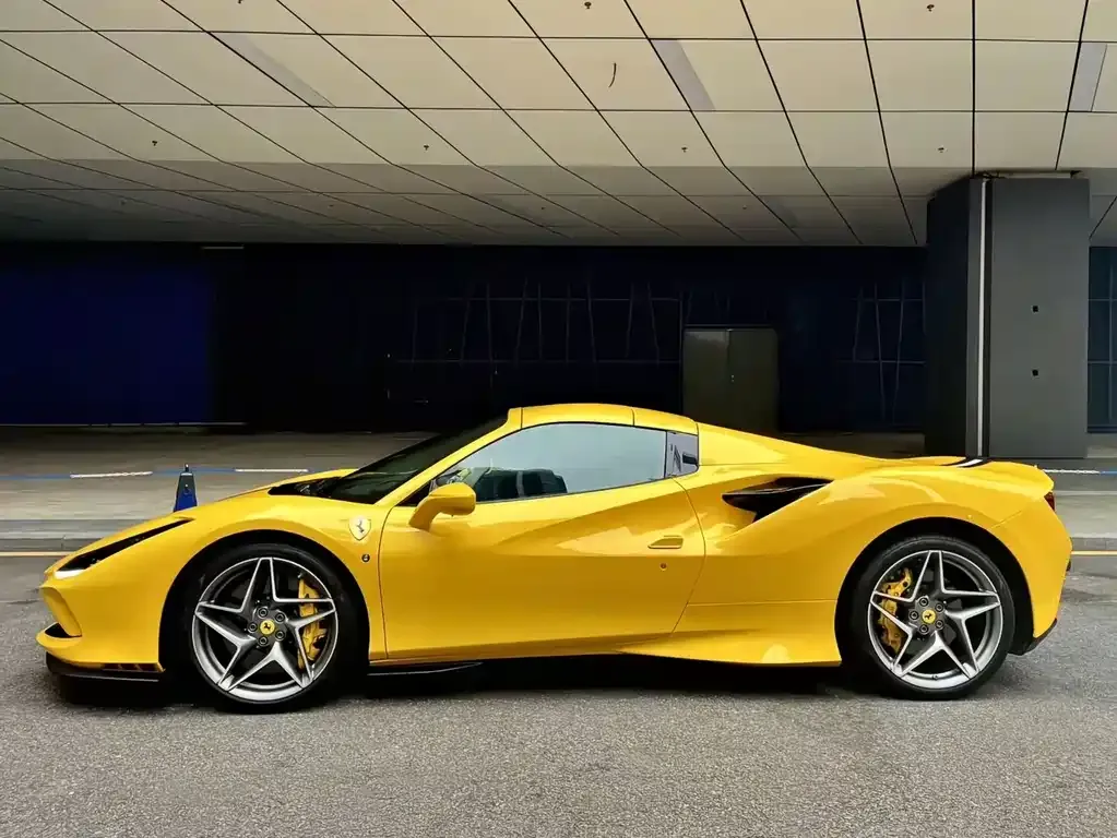 Ferrari F8 — фото 4