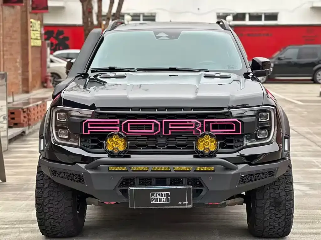 Ford Ranger — фото 1