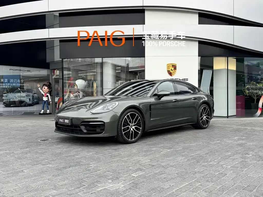 Porsche Panamera — фото 1